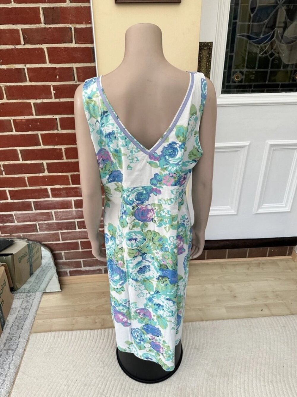 Boden Blue Floral V-neck Sleeveless Midi Dress - Picture 3 of 3